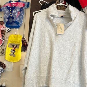 Universal Thread Light Gray Pullover